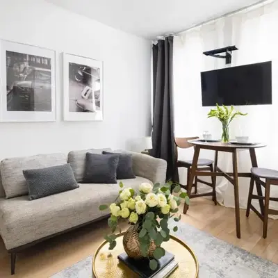 Beautiful 2BD with a Gym near Times Square