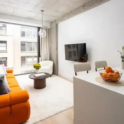Stunning 2BD Penthouse in Chelsea w Washer and Dryer