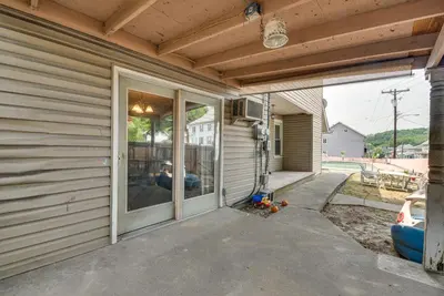 Gallery image of Condo Rental with Pool Access about 11 Mi to Allentown! in Hollo