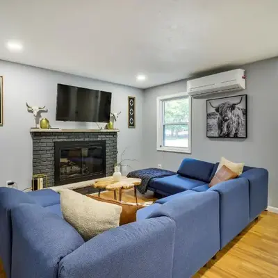 On-Site Lakes and Pools Inviting Tobyhanna Home!