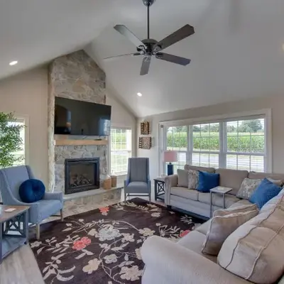Patio and Yard Newly Built Retreat in Ronks!