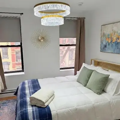 Comfortable 2BR & 2 Bath Apt in Downtown NYC