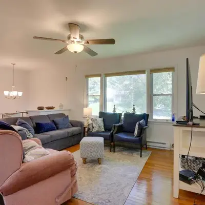 Kiamesha Lake Home with Deck 4 Mi to Resorts World!
