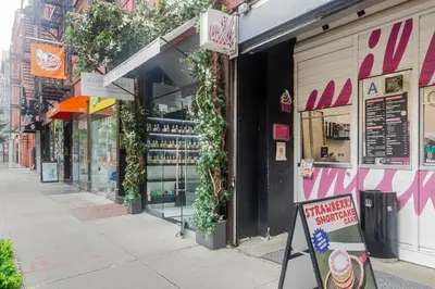 Gallery image of Nolita 1br w wd nr shopping groceries NYC-1220 in New York