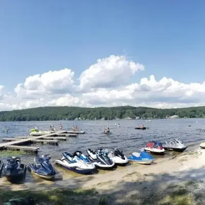 Magical Waterfront with 4-Season fun in Ski Resort