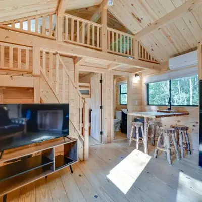 Catskills Tiny Home Cabin Surrounded by Nature!