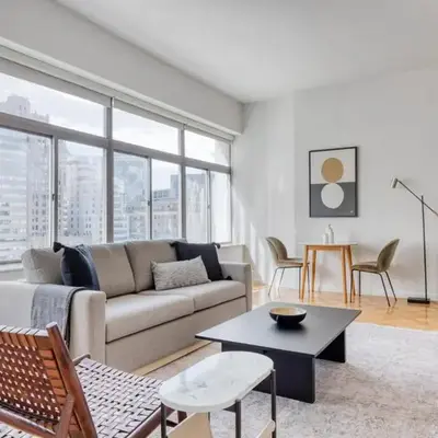 FiDi 2BR w Elevator Gym Doorman nr Wall St NYC-661