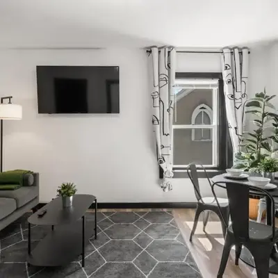 Center City Philadelphia 1BR Apartment Sleeps 4