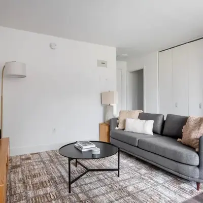 Kips Bay 1br w gym doorman nr hospitals NYC-1271