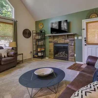 Mango Mountain House Pocono