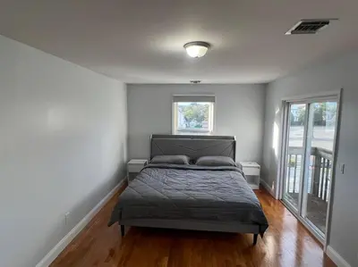 Gallery image of NYC Adjacent Comfy 9 Guest Home in Passaic