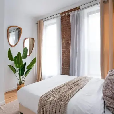 153-1G Newly Renovated 2BR Lower East Side