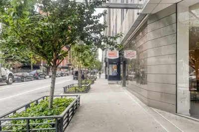 Gallery image of Midtown W 2BR w Gym Pools WD Doorman NYC-360 in New York