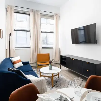 Spacious Luxury 2BD Downtown Gym W/D Doorman