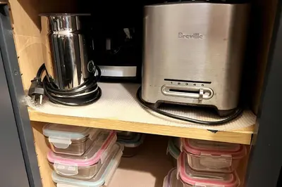 a blender sitting on top of a shelf at The Outpost Camelback Walk to Ski, Swim, and Fun! in Tannersville