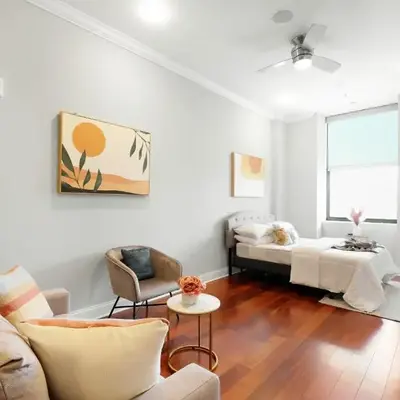 XL Studio -Deluxe Studio - Pool & Concierge