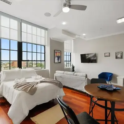 XL Studio - Magnificent Studio with Rooftop Pool