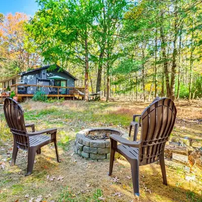 Peaceful Pocono Gem! Cabin 6 Mi to Dtwn Jim Thorpe