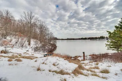 Gallery image of Deck and Lake View Spacious Long Pond Home! in Long Pond