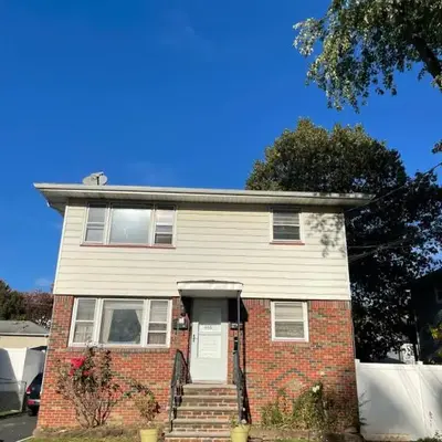 Cozy Home Near Downtown Rahway