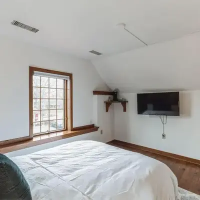 Cozy retreat in Thornton PA