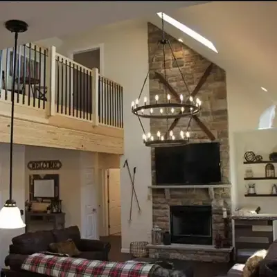 Luxury 6 BR Rebel Ridge Retreat-Sleeps 16-Hot Tub & Linens Included