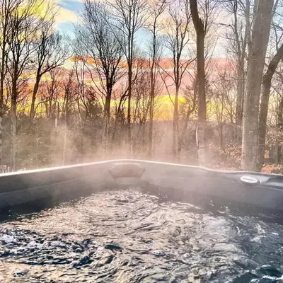 renovatedhot tubnear skiingtubingcozy & chic