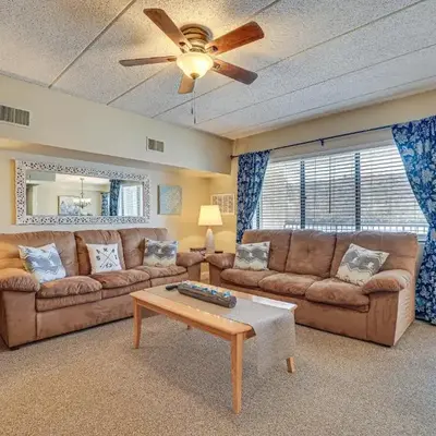 Lake Harmony Condo with Big Boulder Lake Views