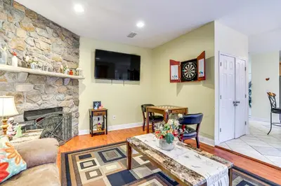 Gallery image of Pet-Friendly Tobyhanna Escape Near Hiking and Skiing in Tobyhanna