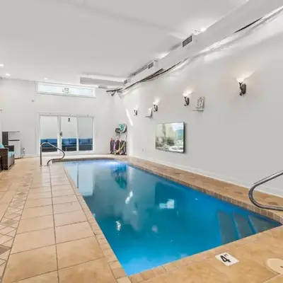 5 bdrm - Heated Indoor Pool - Elevator