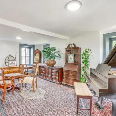 Tranquil and Historic Estate Near Valley Forge