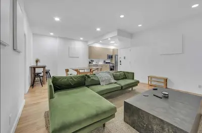 Gallery image of 51-1A Renovated 3br 2bath Prime soho in New York