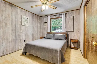 Gallery image of Clifton Township Home with Deck and Heated Sunroom! in Gouldsboro