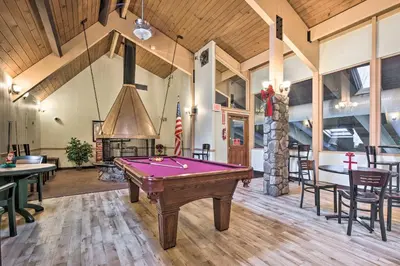 Gallery image of Clifton Township Home with Deck and Heated Sunroom! in Gouldsboro