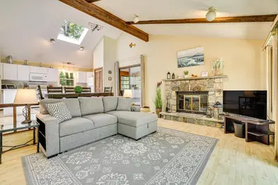 Gallery image of Clifton Township Home with Deck and Heated Sunroom! in Gouldsboro