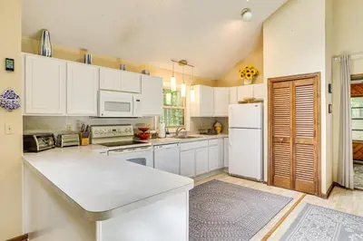 Gallery image of Clifton Township Home with Deck and Heated Sunroom! in Gouldsboro