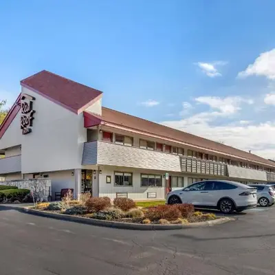 HomeTowne Studios by Red Roof Danville