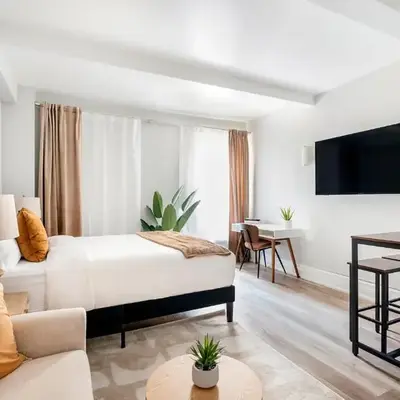 73-410 Luxury 24 DM New Studio UWS Gym Laundry