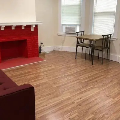 Spacious and private apartment with 3 bedrooms and 1 bathroom near Newark International Airport EWR and New York City