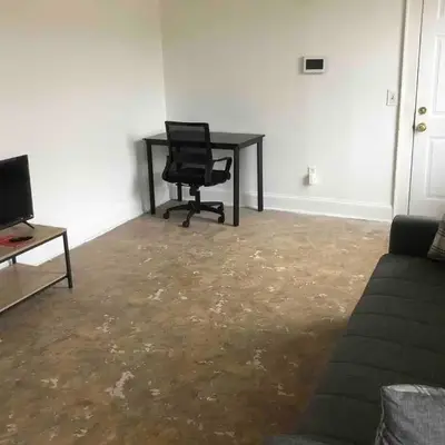 Spacious and bright 2-bedroom apartment with 1-bathroom and private street entrance