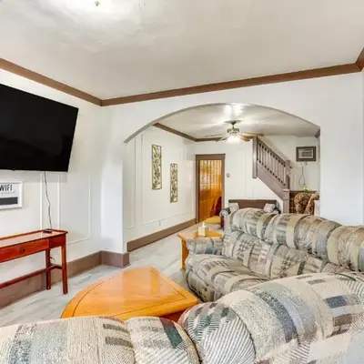 Playroom and Fenced Yard Mt Carmel Family Home!