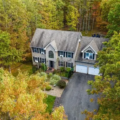 Mohawk-Kudil in Poconos ! Private Pool-Hot Tub-Lake Access-Game Room
