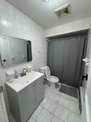 Gallery image of Large family home Near NYC in Passaic