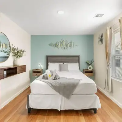 Luxury Gated home near NYC and EWR with free Parking