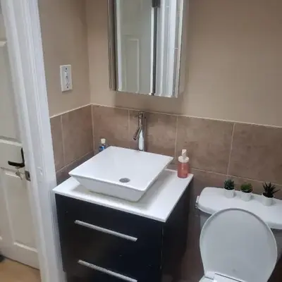 Serenity Room by the Airport - Shared space