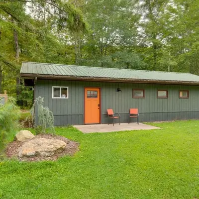 Community Perks Elk Creek Escape - Deluxe Cabin C