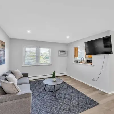 Pine Brook 817 I Corporate 1Br Apartment !