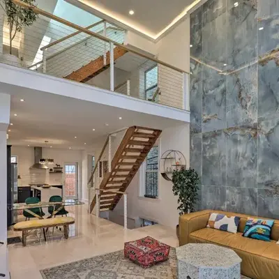 Live Loftily at University City