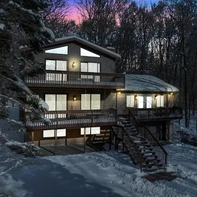 Winter Hideaway - Sled Hill
