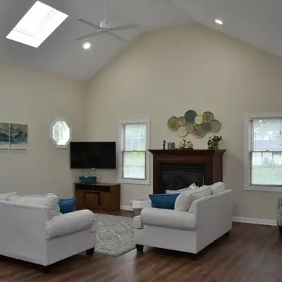 Spacious 2BD near Princeton